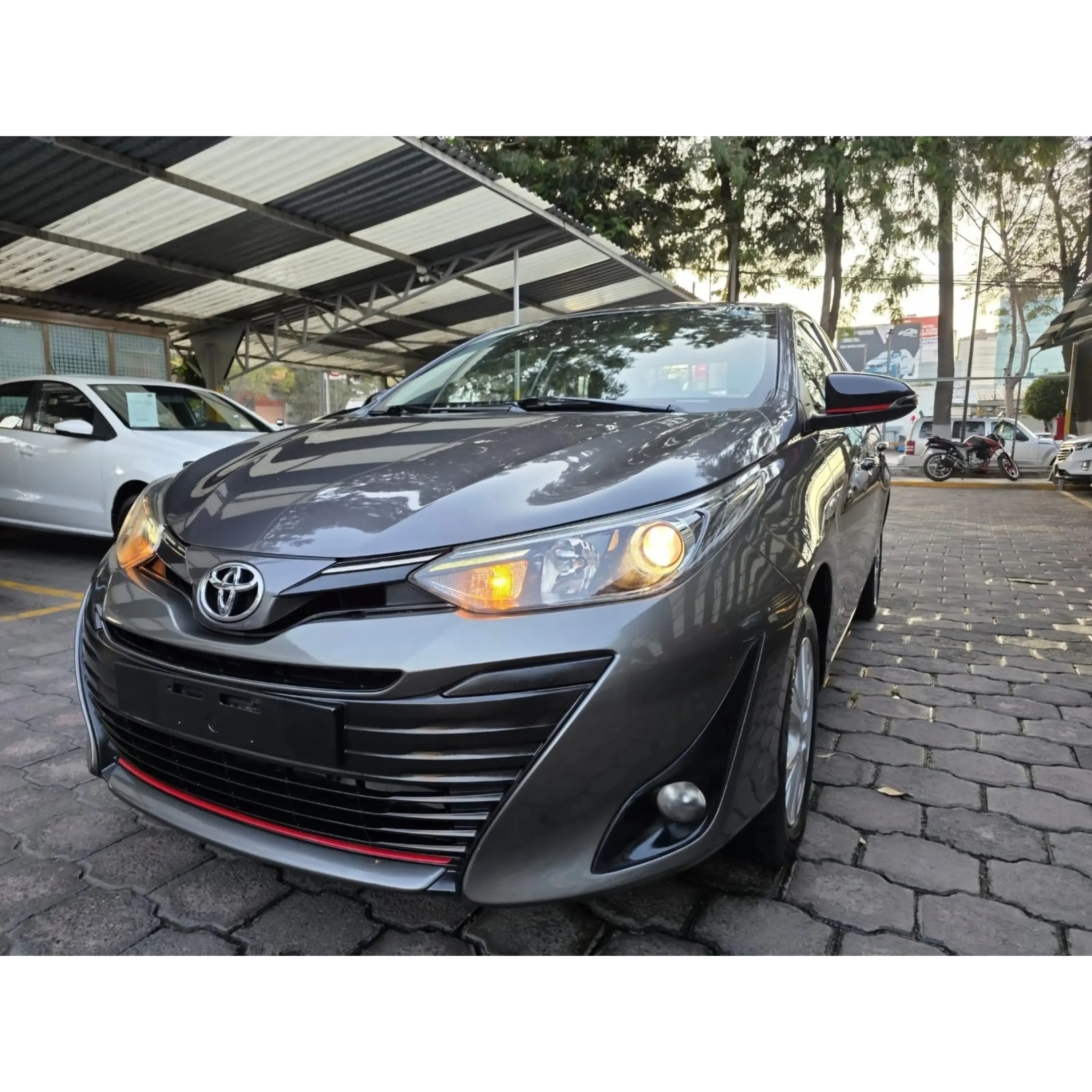 TOYOTA YARIS 1.5 S MT 2018 1