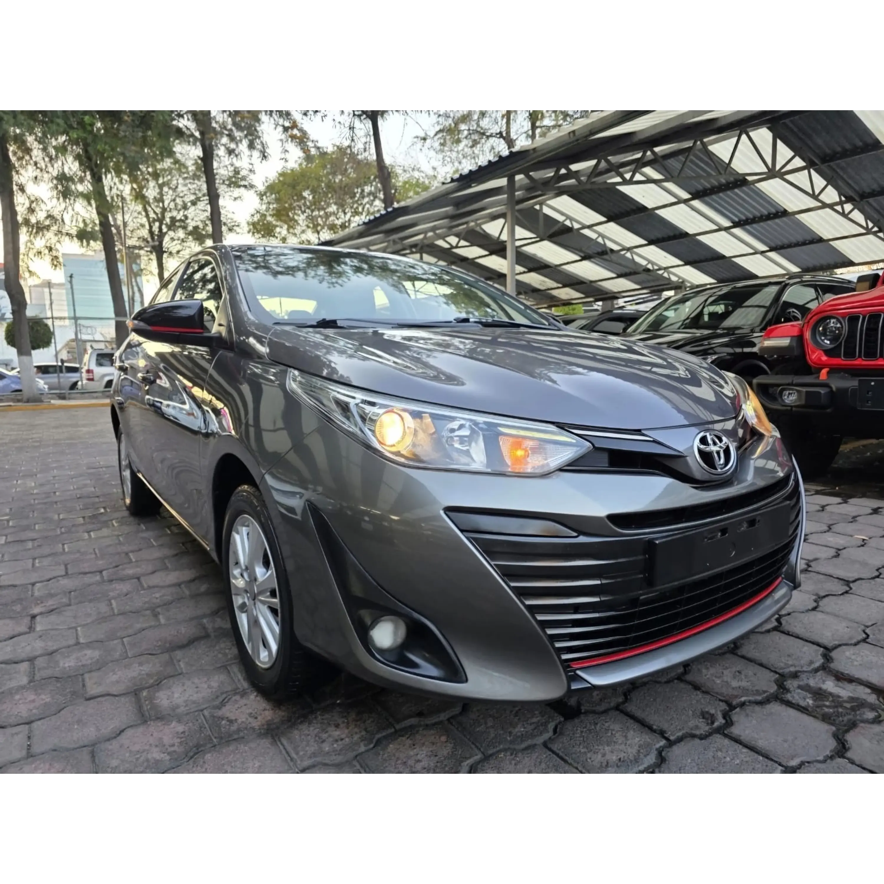 TOYOTA YARIS 1.5 S MT 2018 3