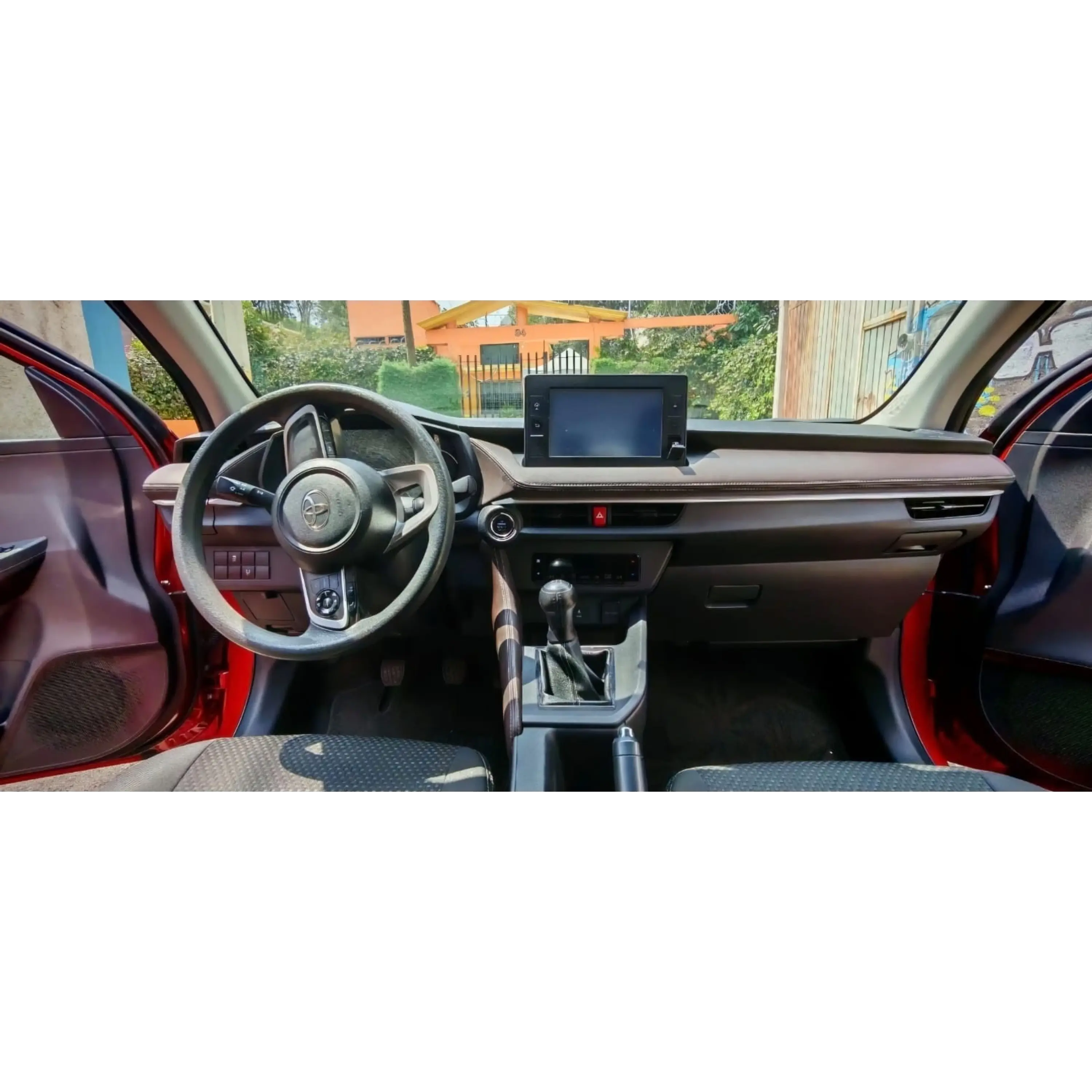 TOYOTA YARIS 1.5 MT 2023 7