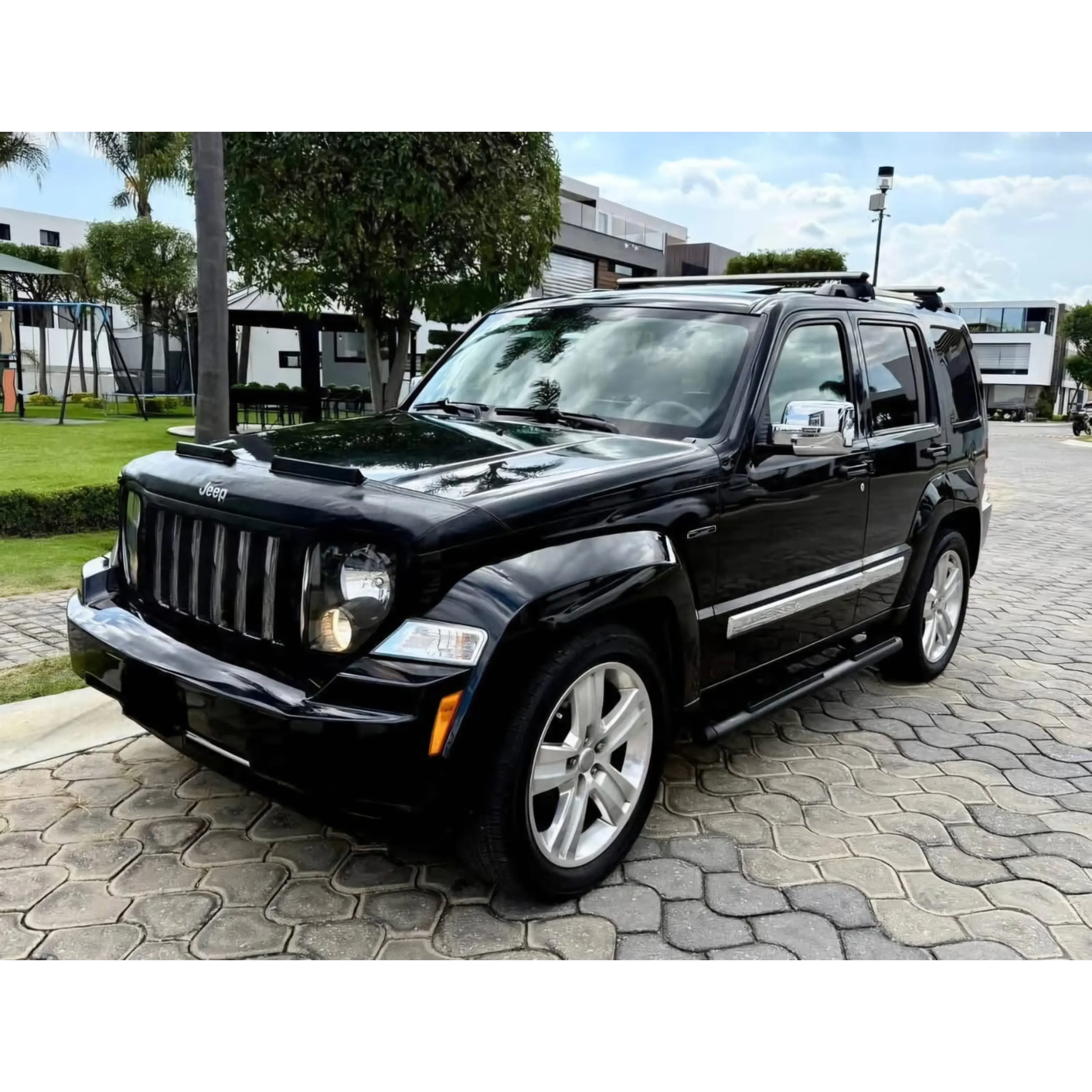JEEP LIBERTY 3.7 SPORT AT 2012 2