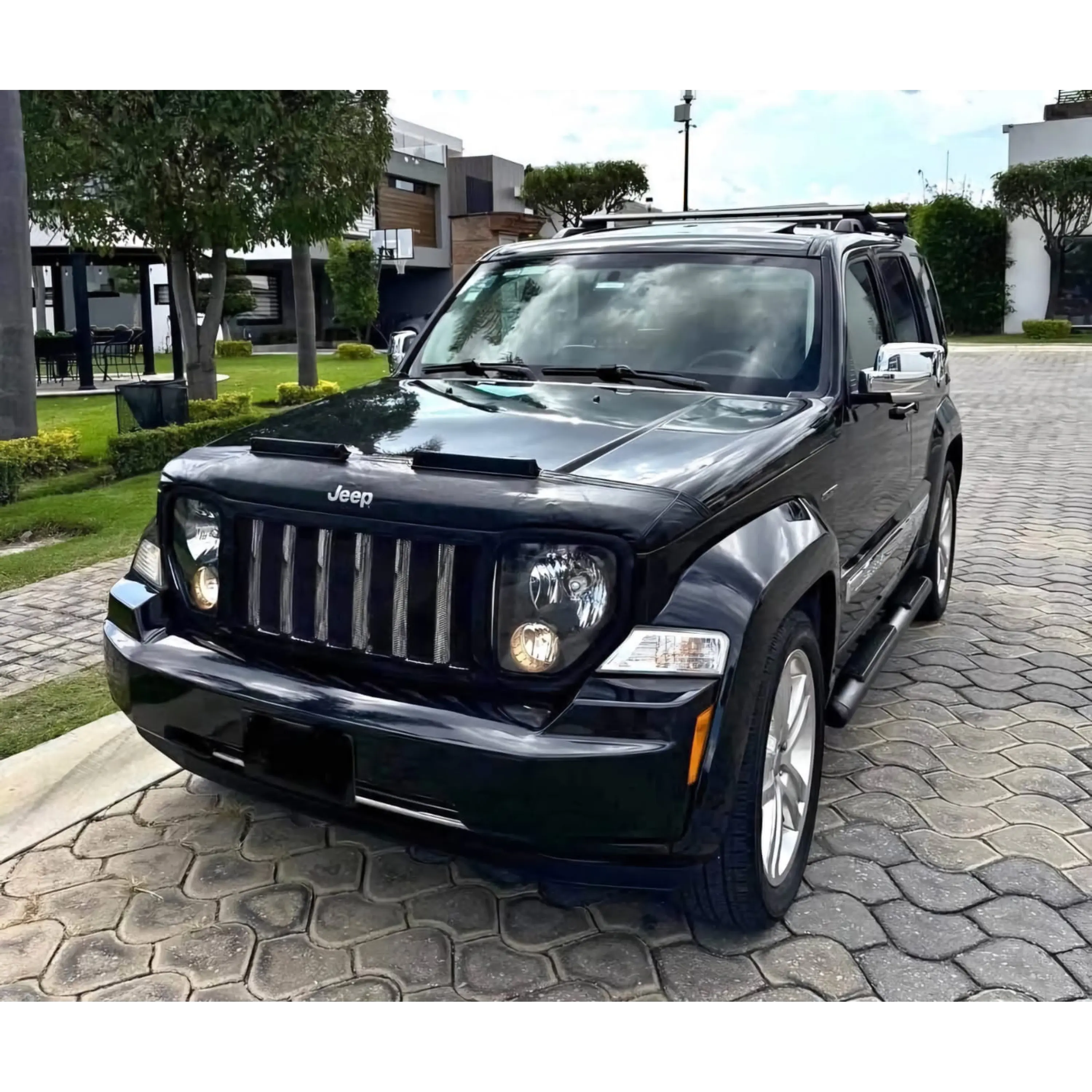 JEEP LIBERTY 3.7 SPORT AT 2012 1