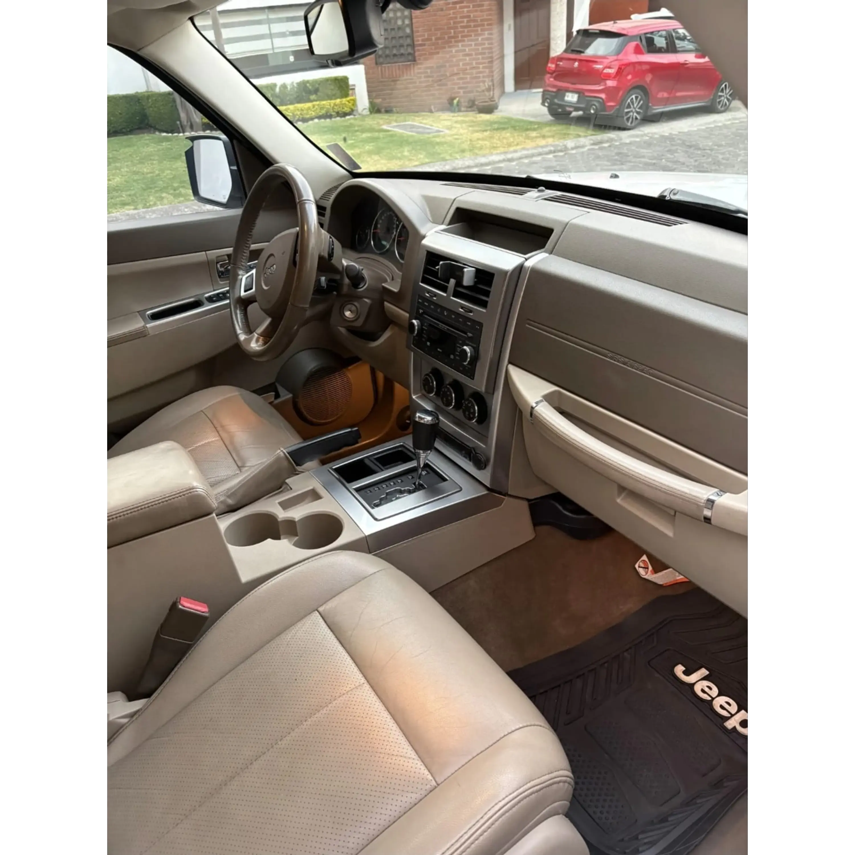 JEEP LIBERTY 3.7 LIMITED BASE 4X2 MT 2009 7