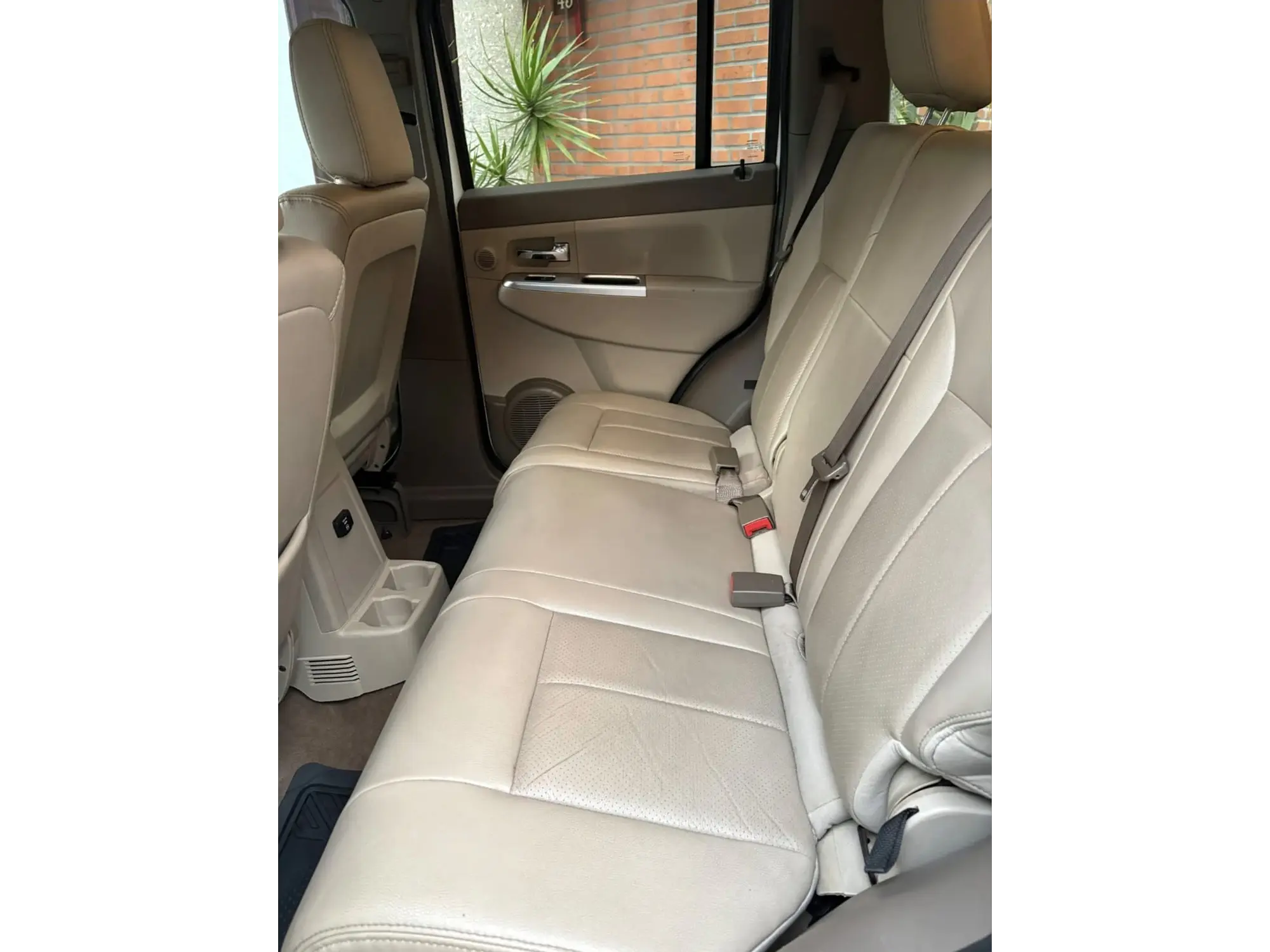 JEEP LIBERTY 3.7 LIMITED BASE 4X2 MT 2009 10