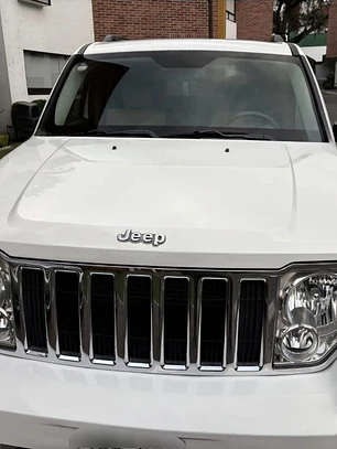 JEEP LIBERTY 3.7 LIMITED BASE 4X2 MT 2009
