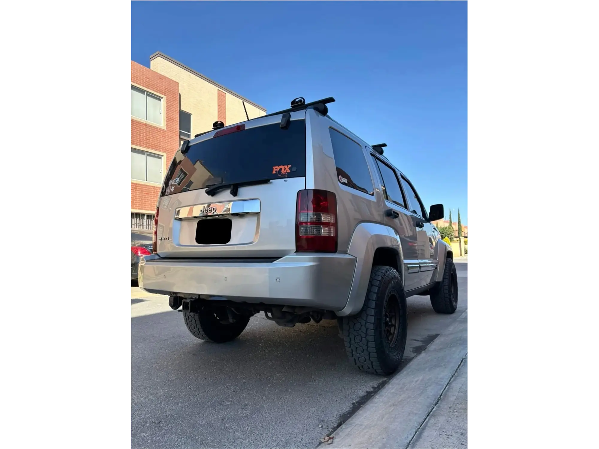 JEEP LIBERTY 3.7 LIMITED 4X4 MT 2013 3