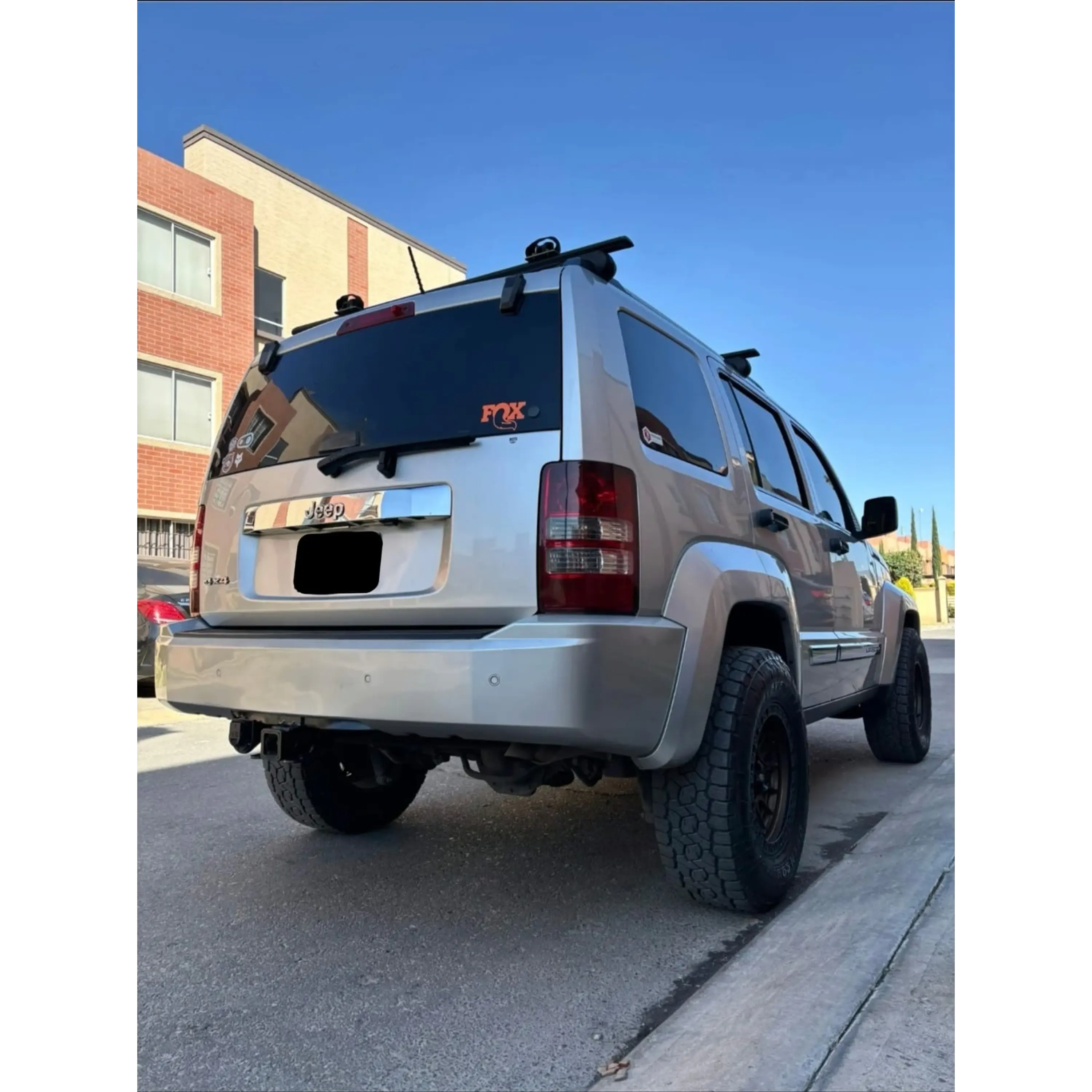 JEEP LIBERTY 3.7 LIMITED 4X4 MT 2013 3
