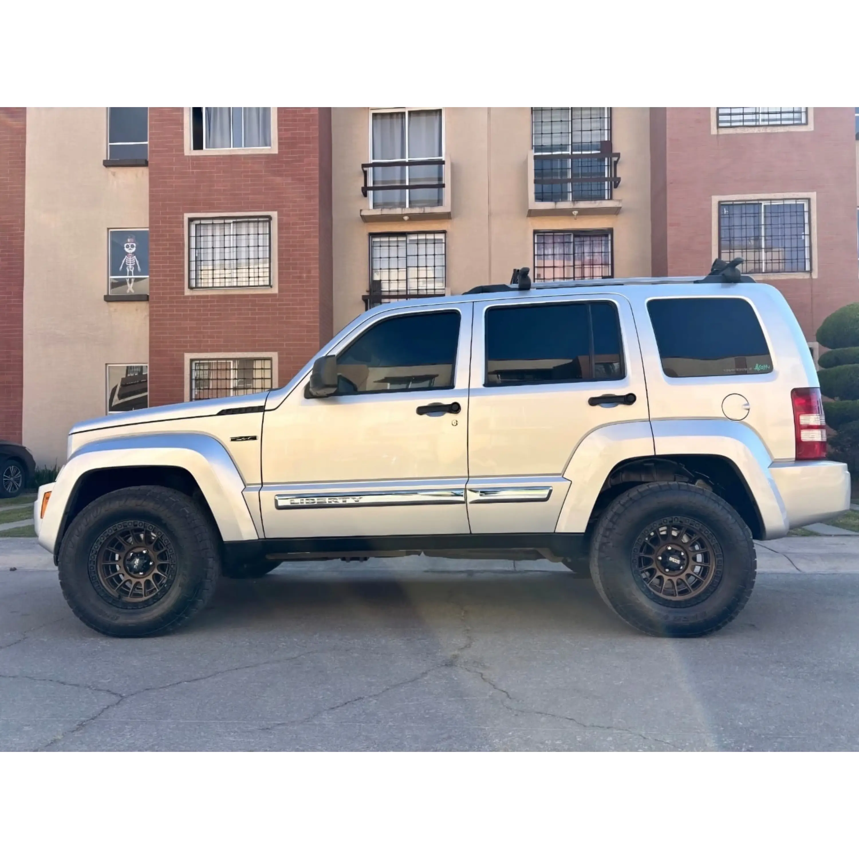 JEEP LIBERTY 3.7 LIMITED 4X4 MT 2013 5