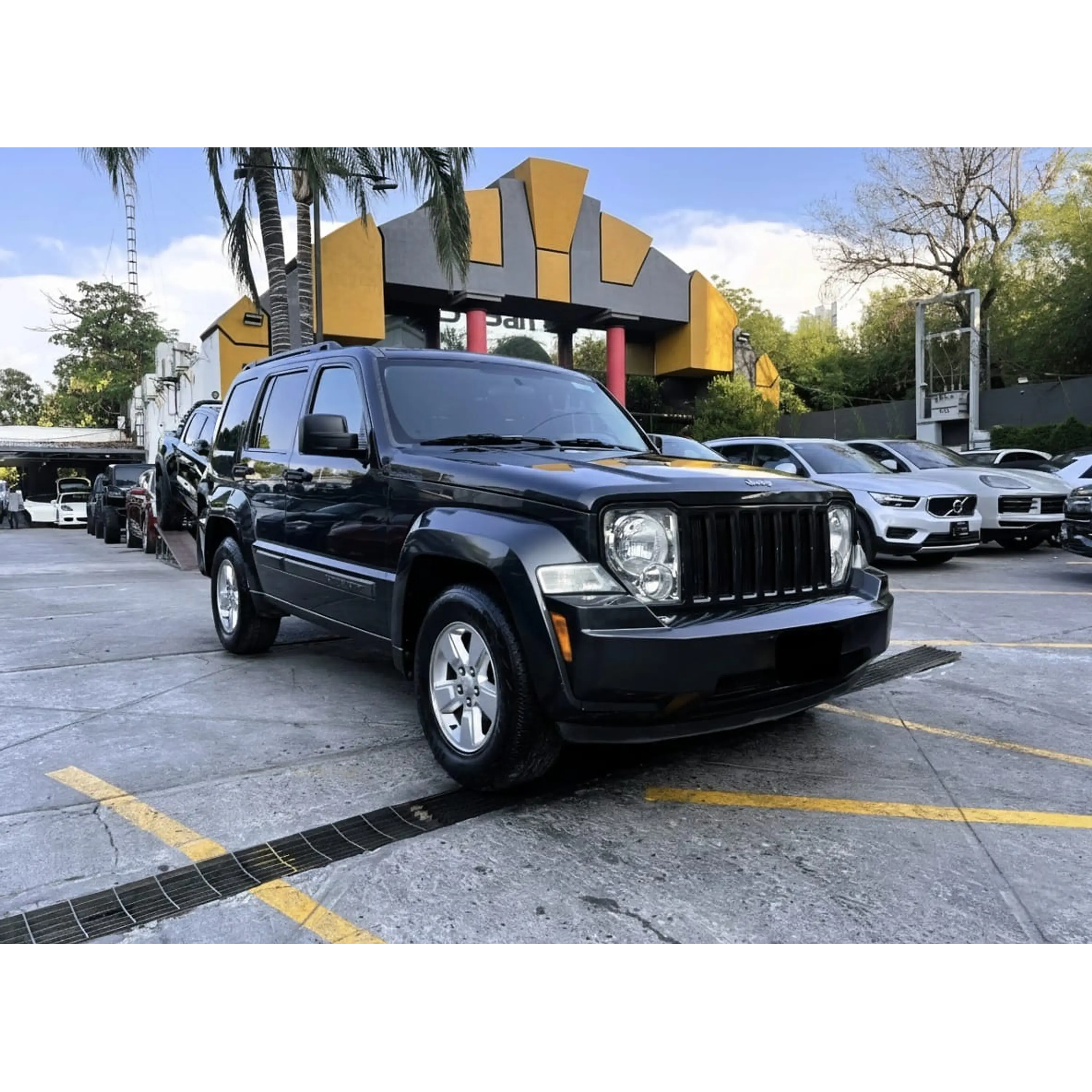 JEEP LIBERTY 3.7 SPORT 4X2 AT 2011 1