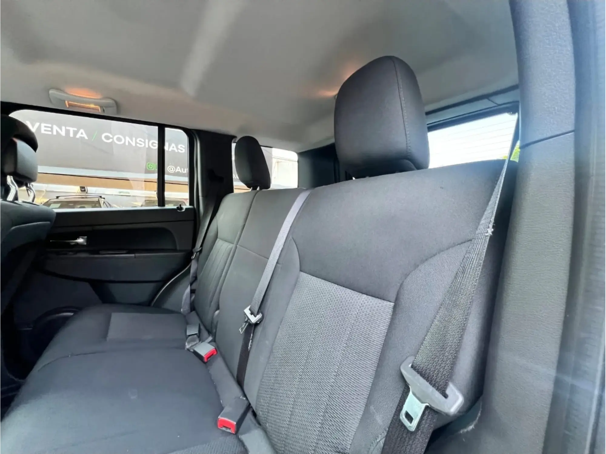 JEEP LIBERTY 3.7 SPORT 4X2 AT 2011 9