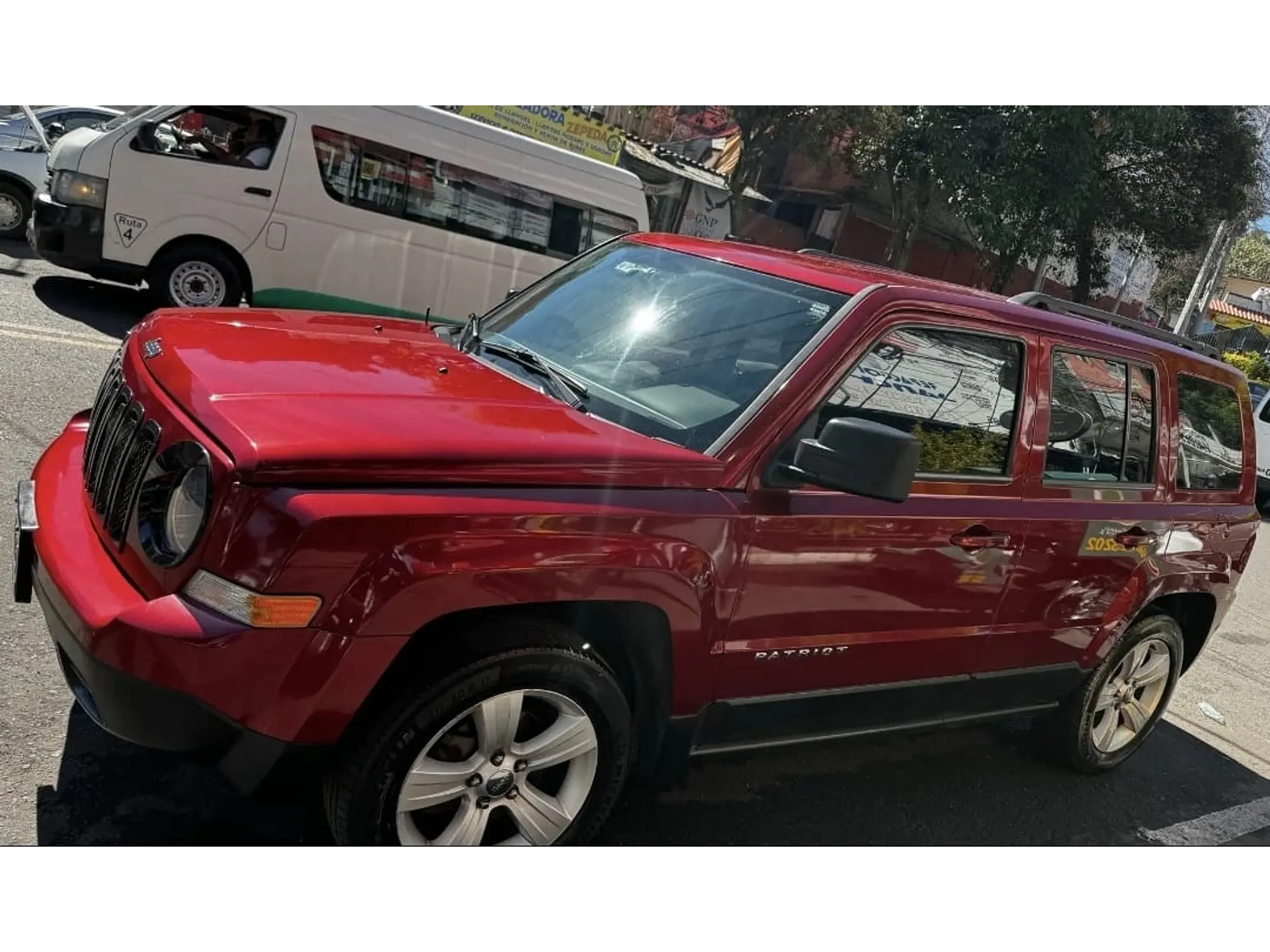 JEEP PATRIOT 2.4 SPORT 4X2 AT 2015 2
