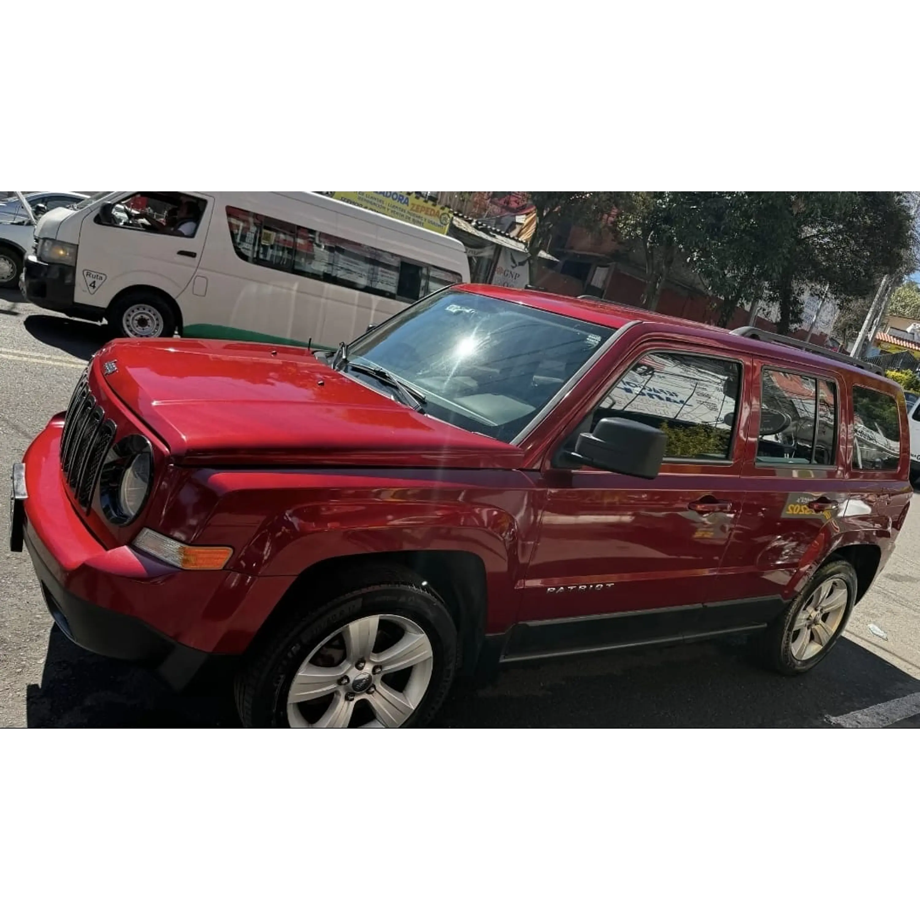 JEEP PATRIOT 2.4 SPORT 4X2 AT 2015 2