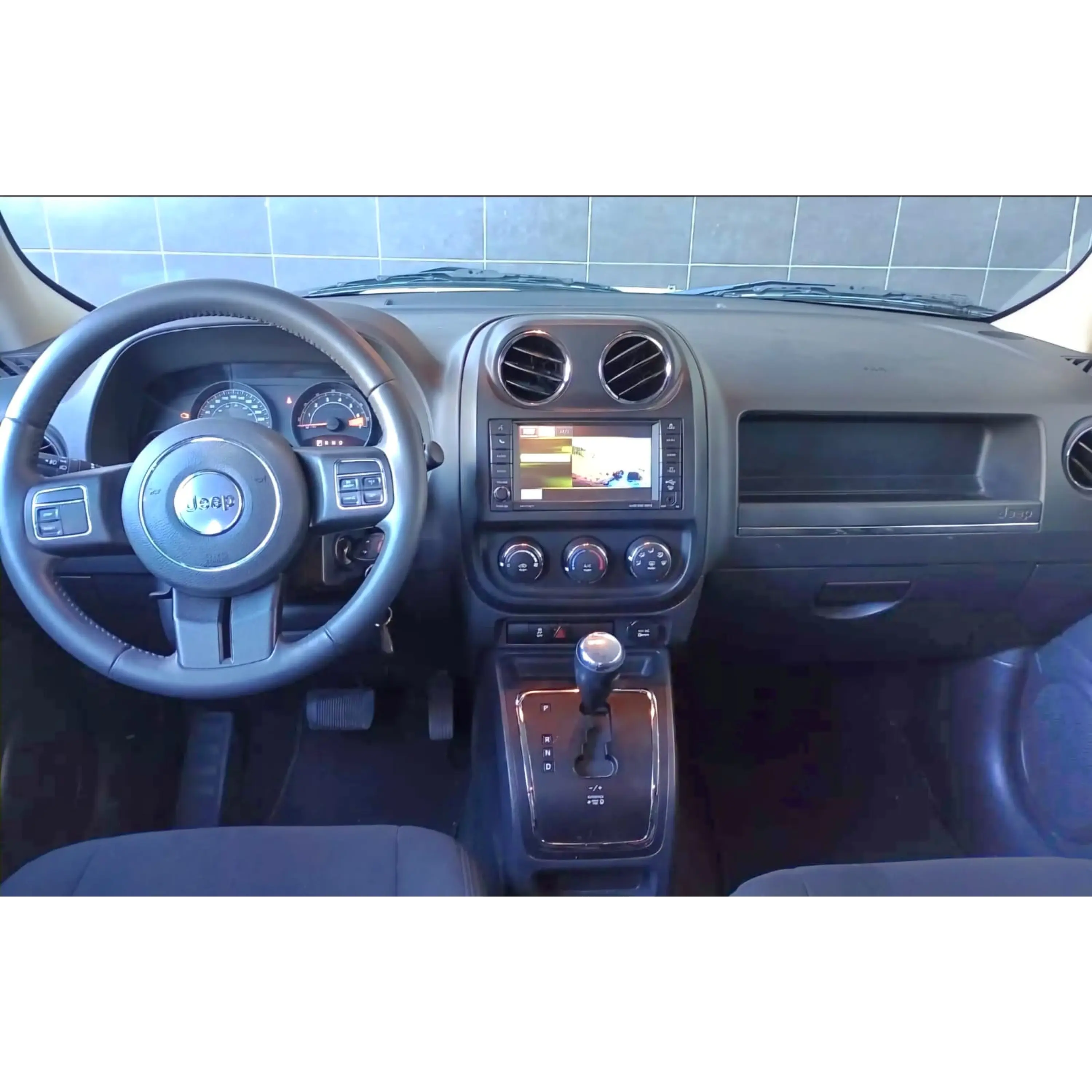 JEEP PATRIOT 2.4 LATITUDE 4X2 AT 2016 10