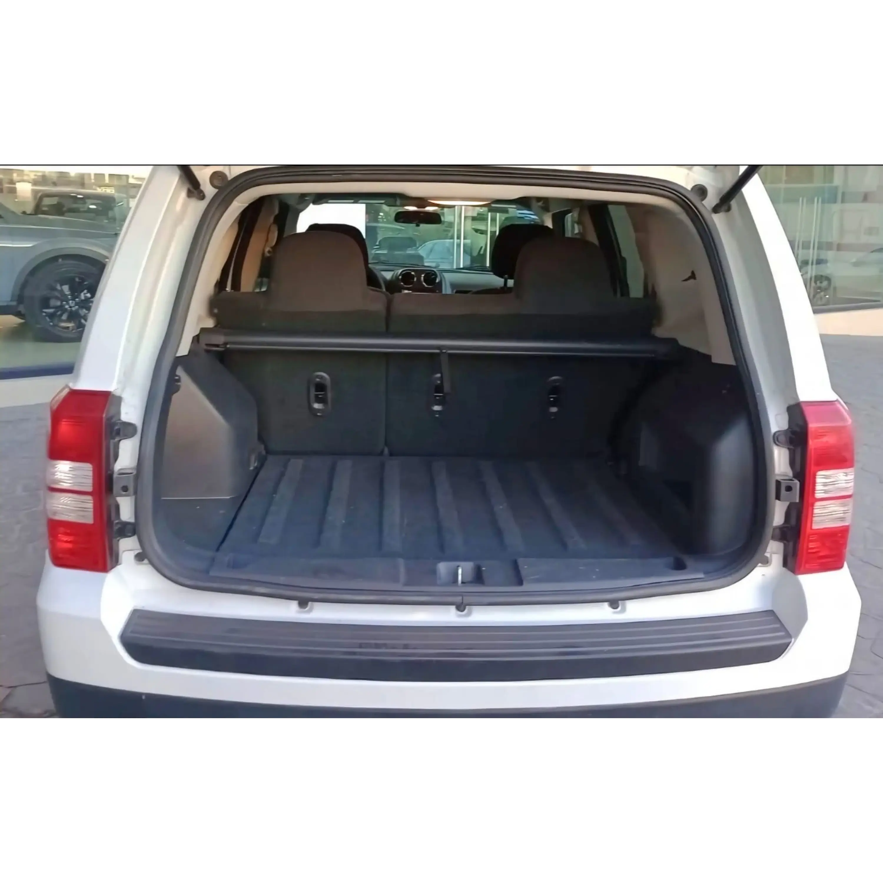JEEP PATRIOT 2.4 LATITUDE 4X2 AT 2016 6