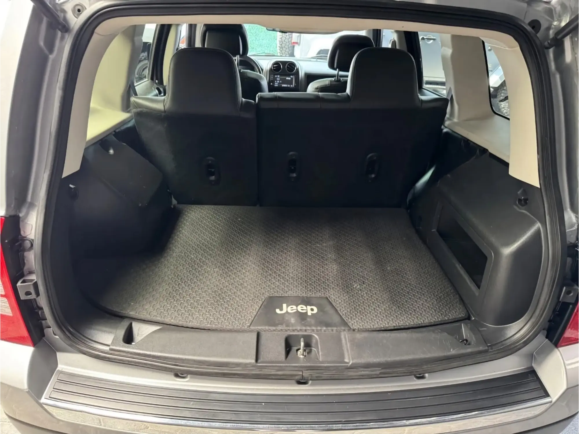 JEEP PATRIOT 2.5 LIMITED 4X2 AT 2017 6