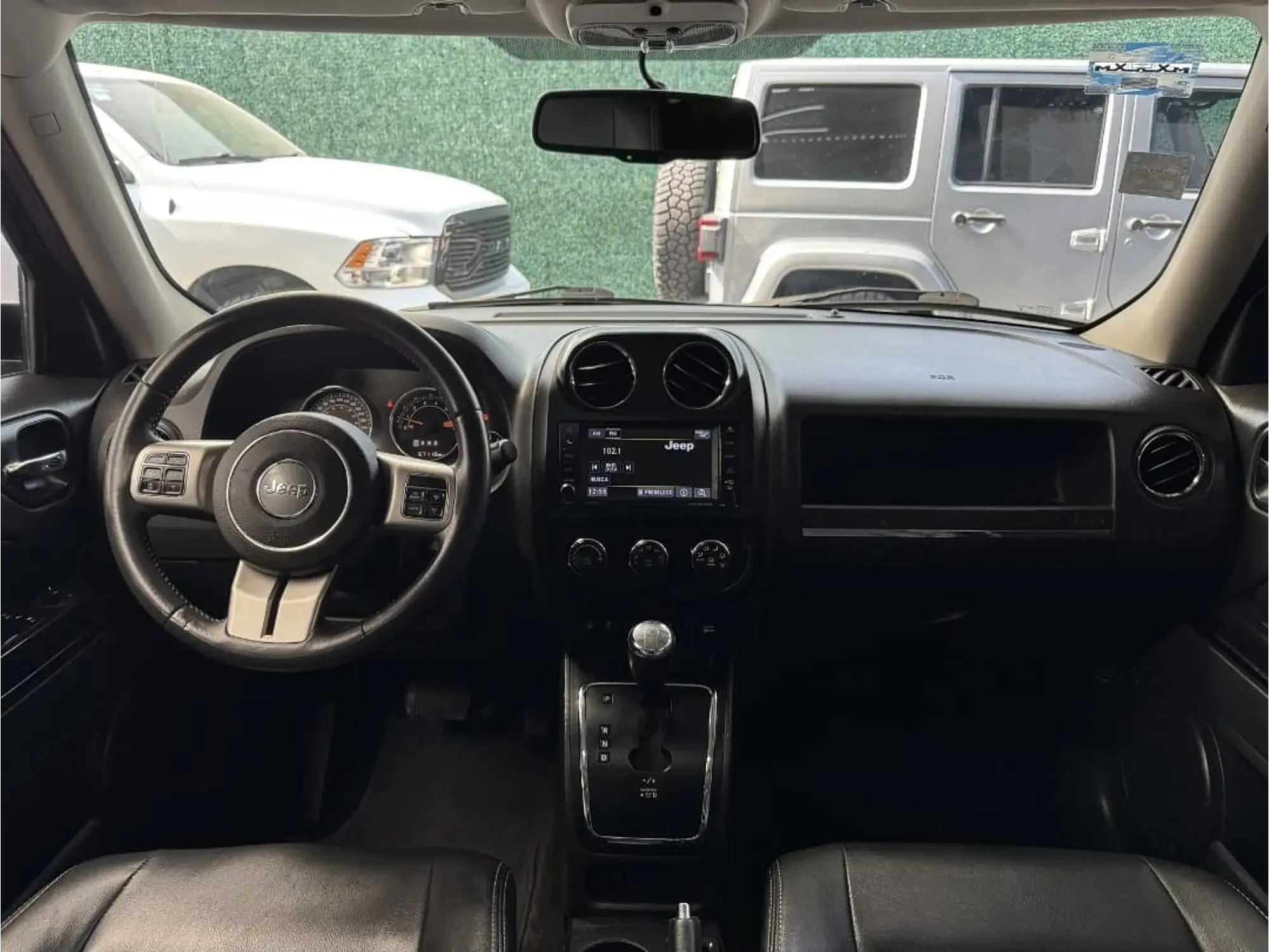 JEEP PATRIOT 2.5 LIMITED 4X2 AT 2017 8
