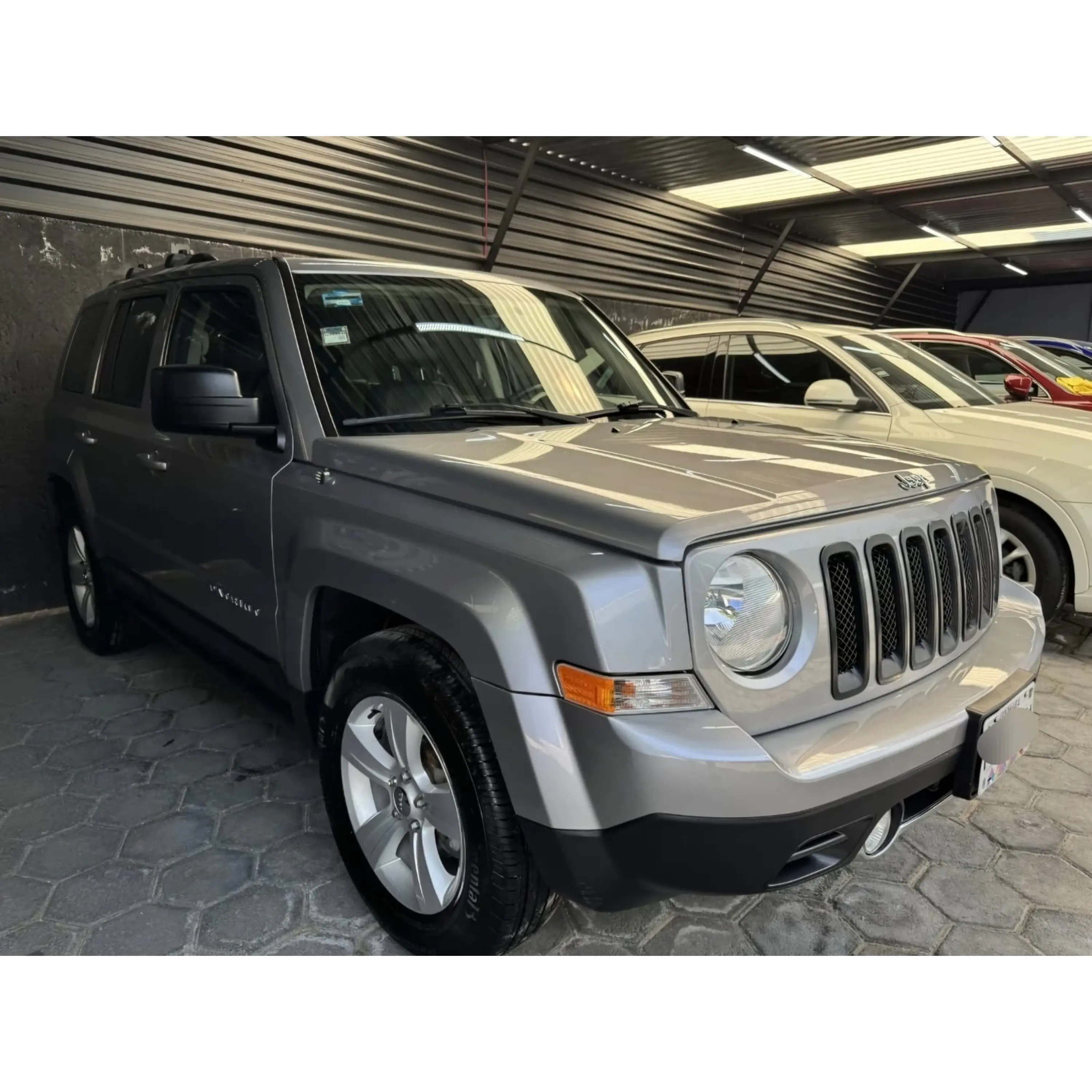 JEEP PATRIOT 2.5 LIMITED 4X2 AT 2017 3