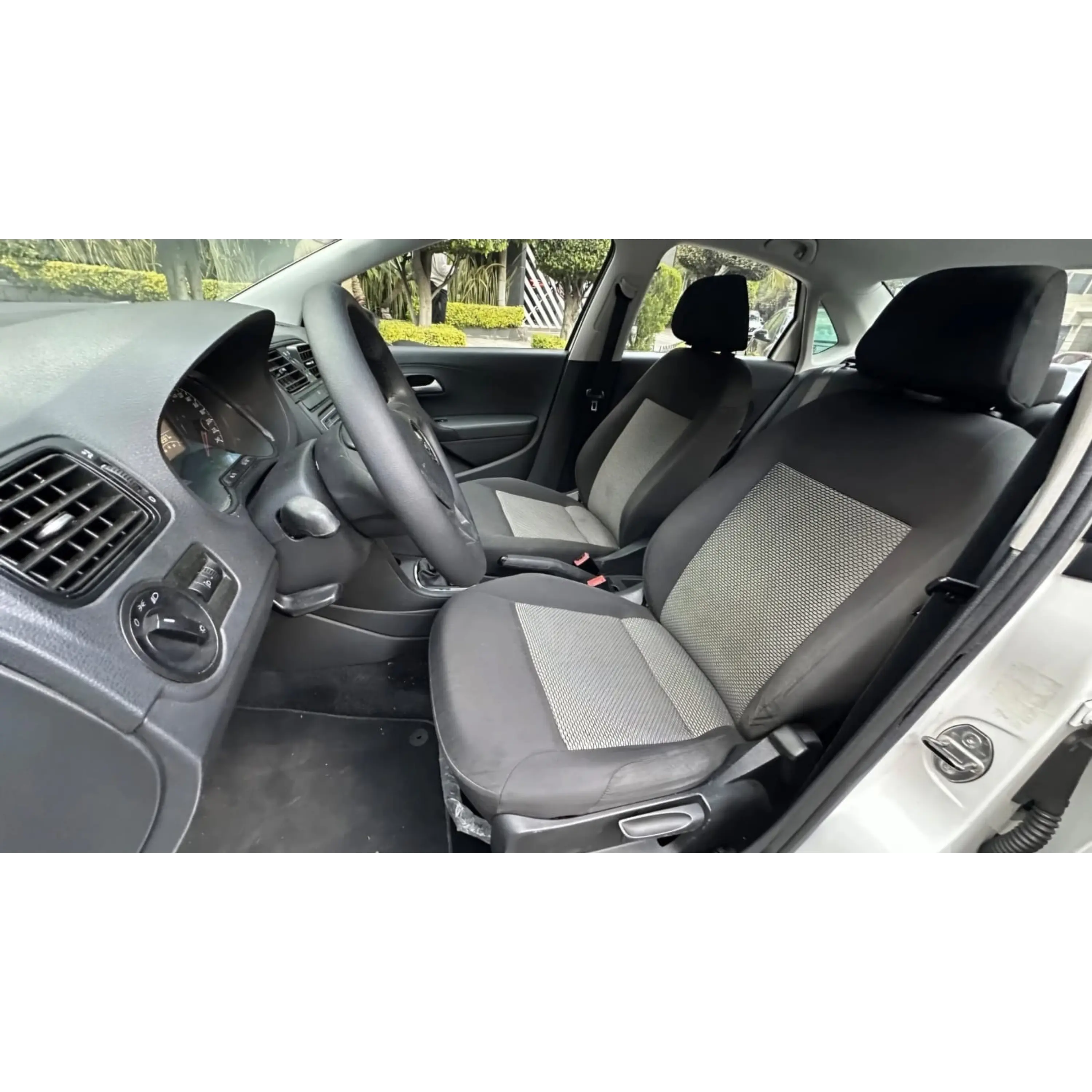 VOLKSWAGEN VENTO 1.6 STARLINE MT 2018 10