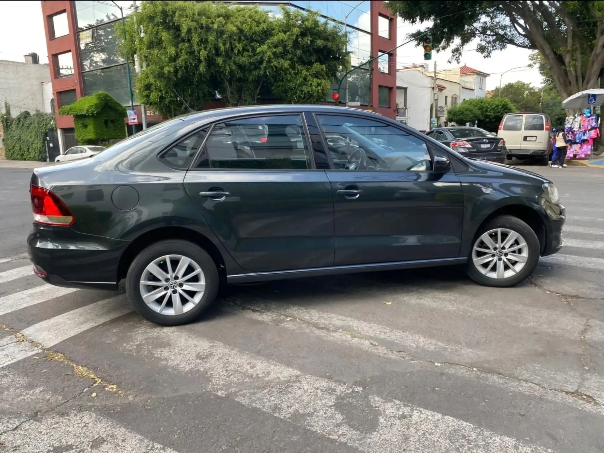 Volkswagen Vento 1.6 Comfortline MT 2018 4