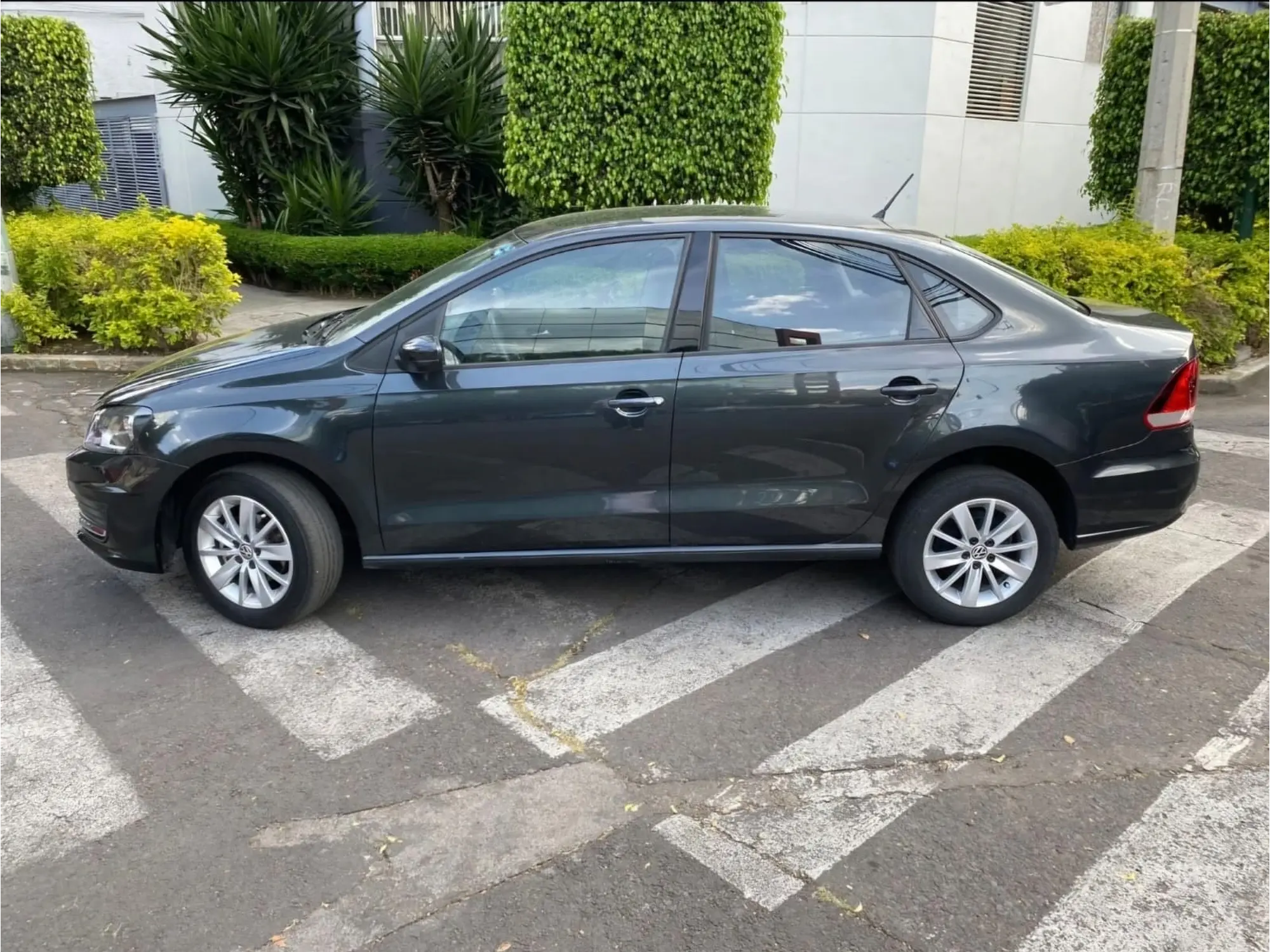 Volkswagen Vento 1.6 Comfortline MT 2018 6