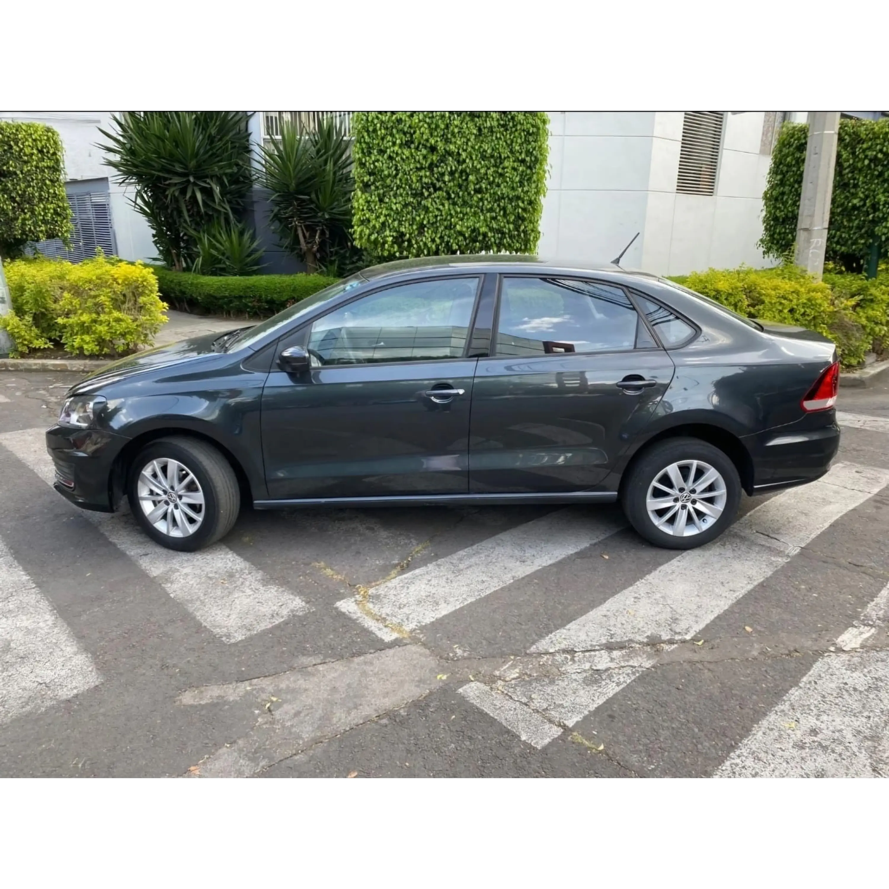 Volkswagen Vento 1.6 Comfortline MT 2018 6