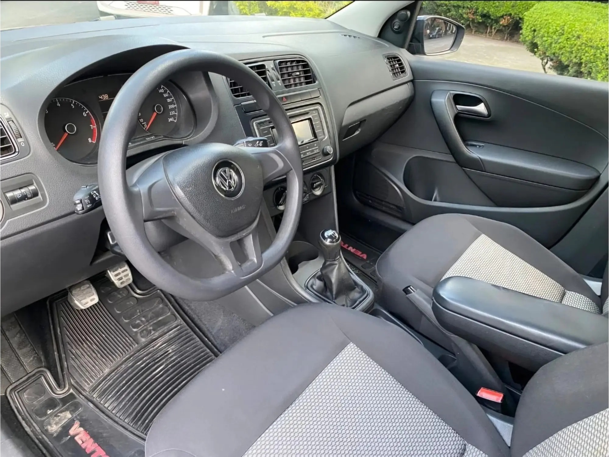 Volkswagen Vento 1.6 Comfortline MT 2018 8