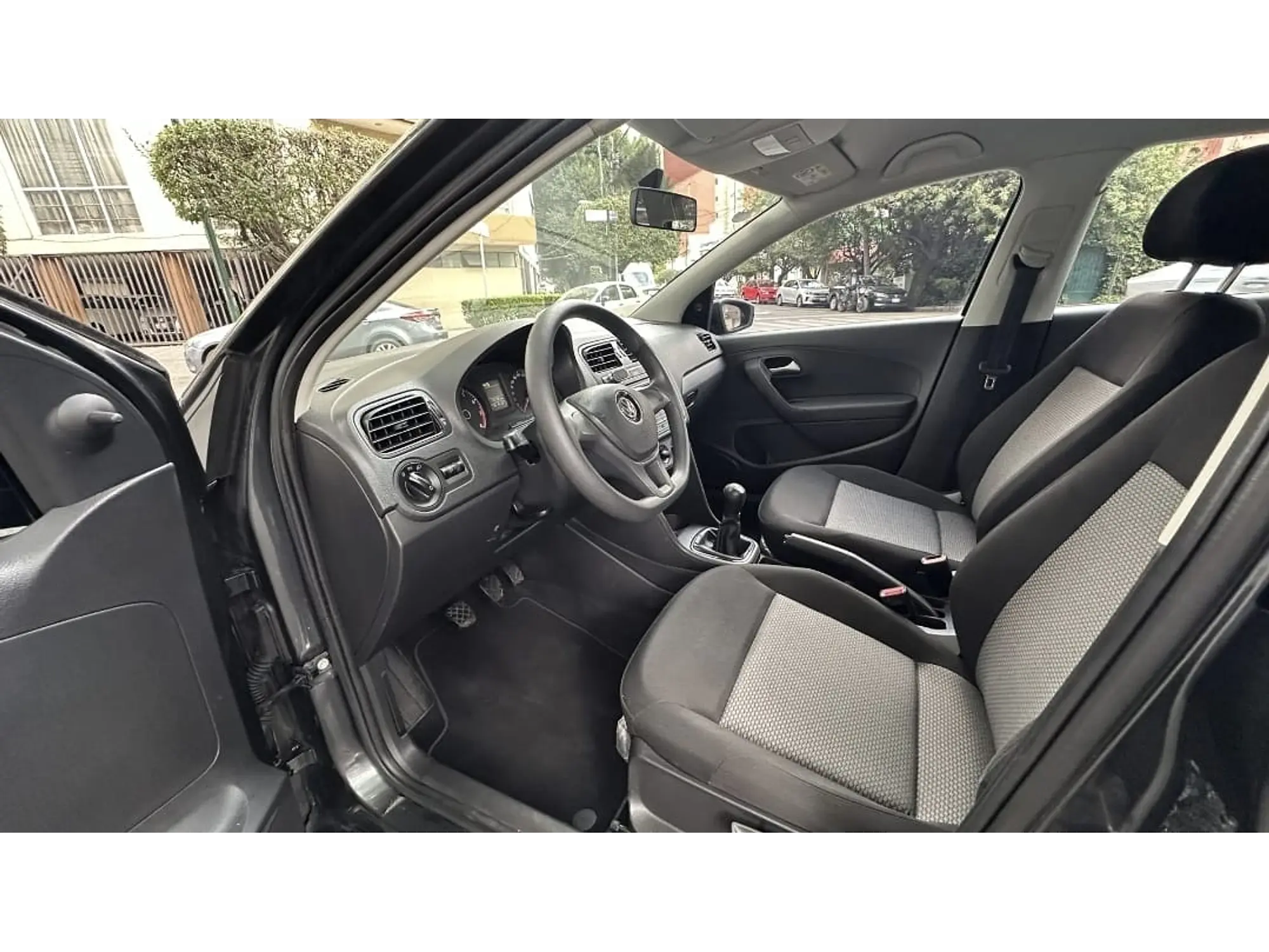 VOLKSWAGEN VENTO 1.6 STARLINE MT 2020 7