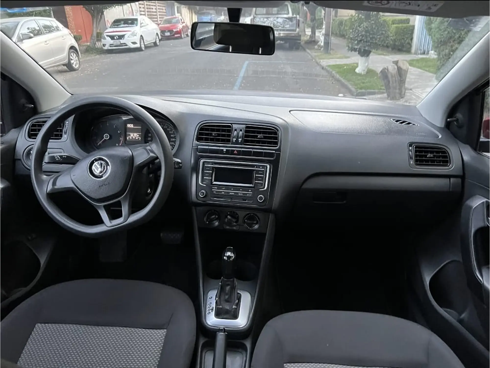 VOLKSWAGEN VENTO 1.6 STARLINE AT 2020 8