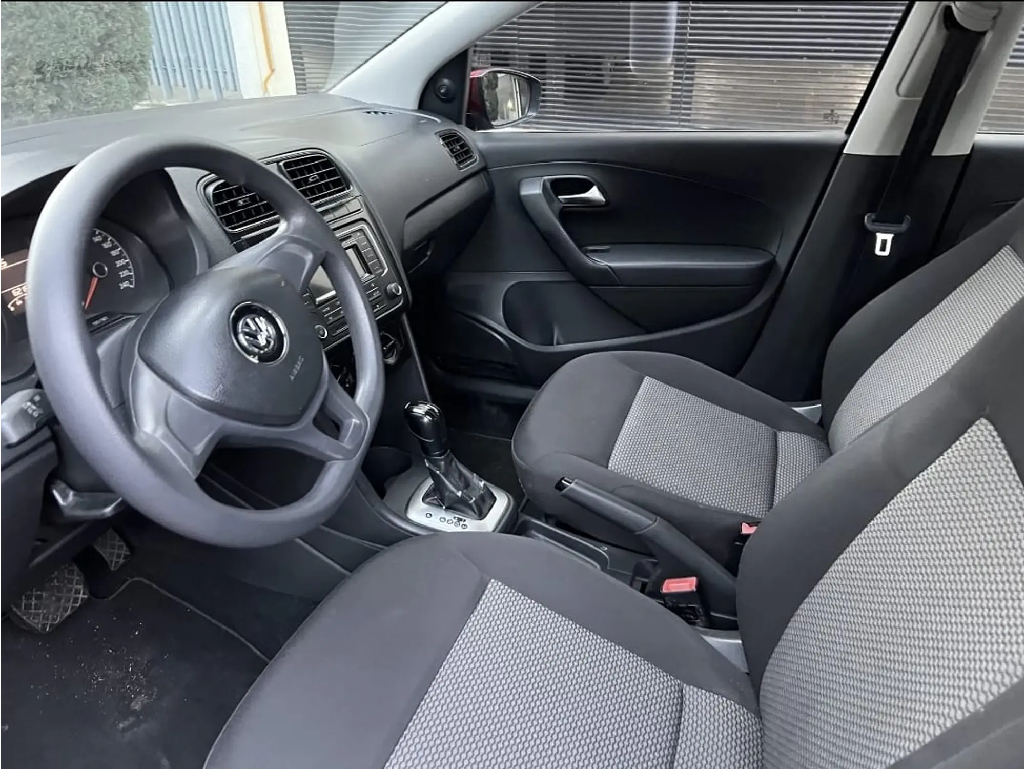 VOLKSWAGEN VENTO 1.6 STARLINE AT 2020 9