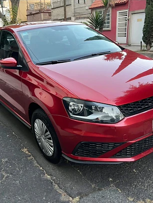 VOLKSWAGEN VENTO 1.6 STARLINE AT 2020