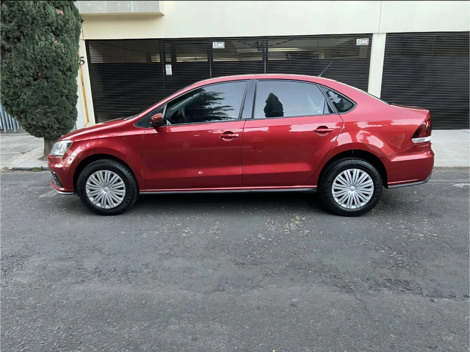 VOLKSWAGEN VENTO 1.6 STARLINE AT 2020 4