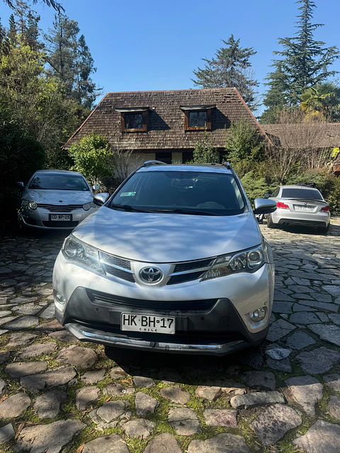 TOYOTA RAV4 2.5 AUTOMÁTICA 4x2 – AÑO 2015