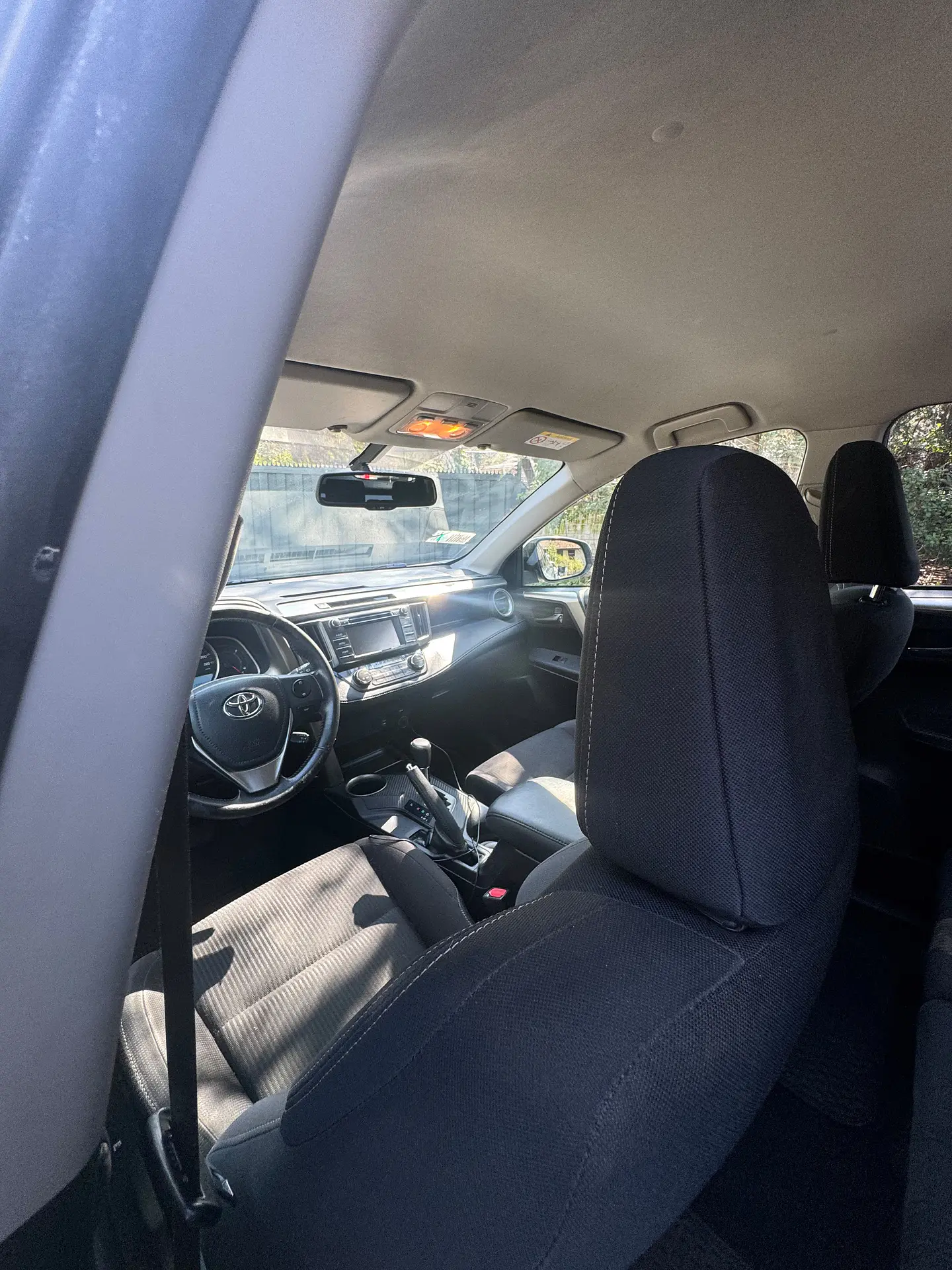 TOYOTA RAV4 2.5 AUTOMÁTICA 4x2 – AÑO 2015 9