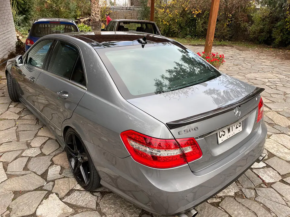 Mercedes-Benz E500 5.5 V8 – 2011 | Look E63 AMG 3