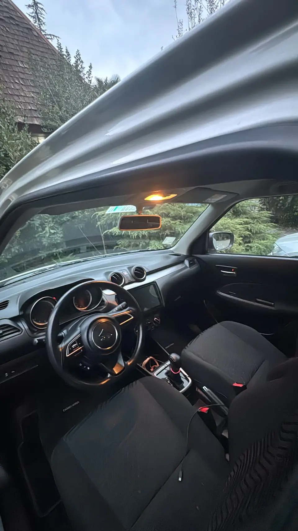 SUZUKI SWIFT 2023 6