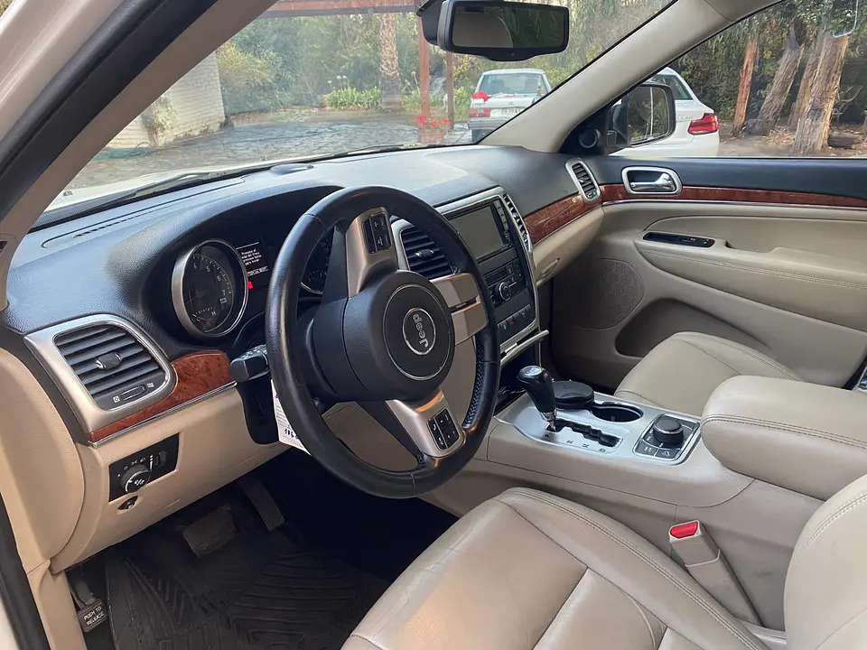 Jeep Grand Cherokee 5.7 Limited V8 HEMI 5