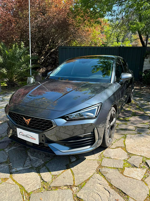 CUPRA LEÓN 2025