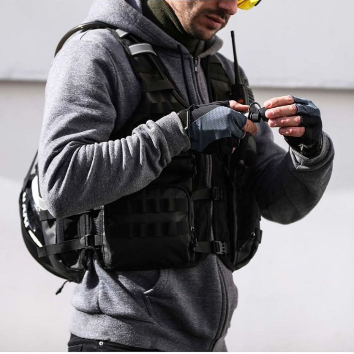 Chaleco utilitario moto Rhinowalk MT1012 multi funcion Outdoor | Moto & Aventura 2