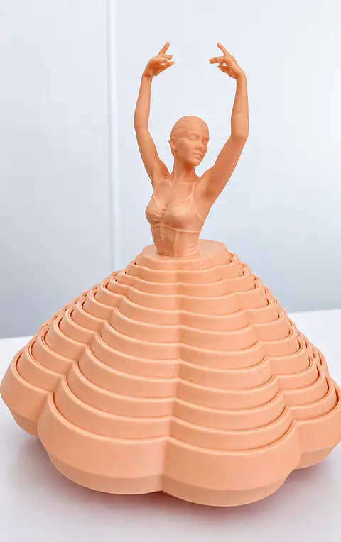 Bailarina em PLA com Saia Sensorial