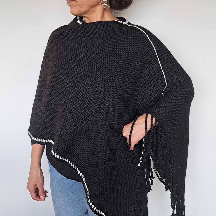 Poncho Asimétrico Alpaca 2