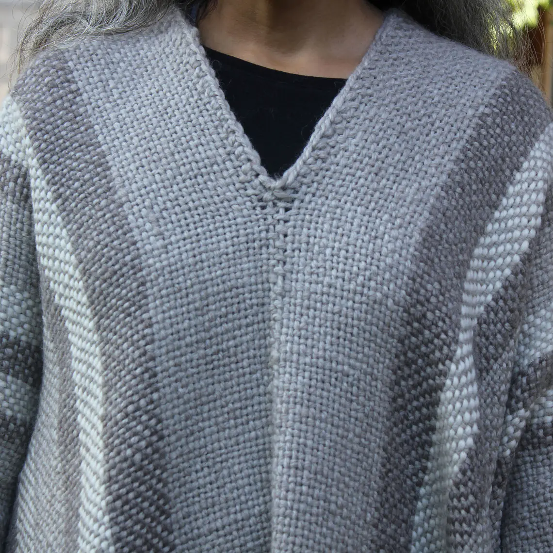 Poncho Lana de Oveja 100% natural 6