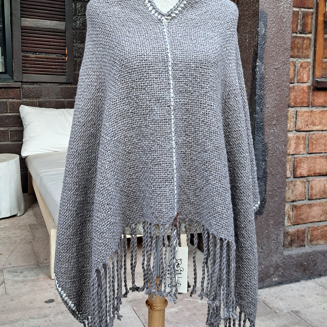 Poncho Asimétrico Alpaca 5