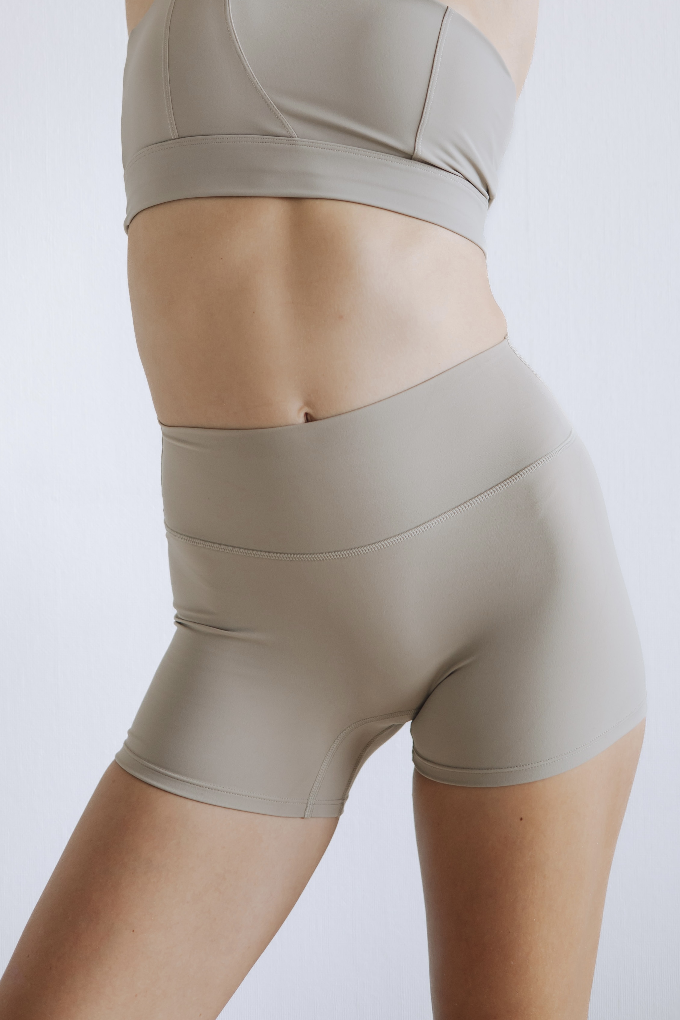 Selene Shorts - Cocoa 4