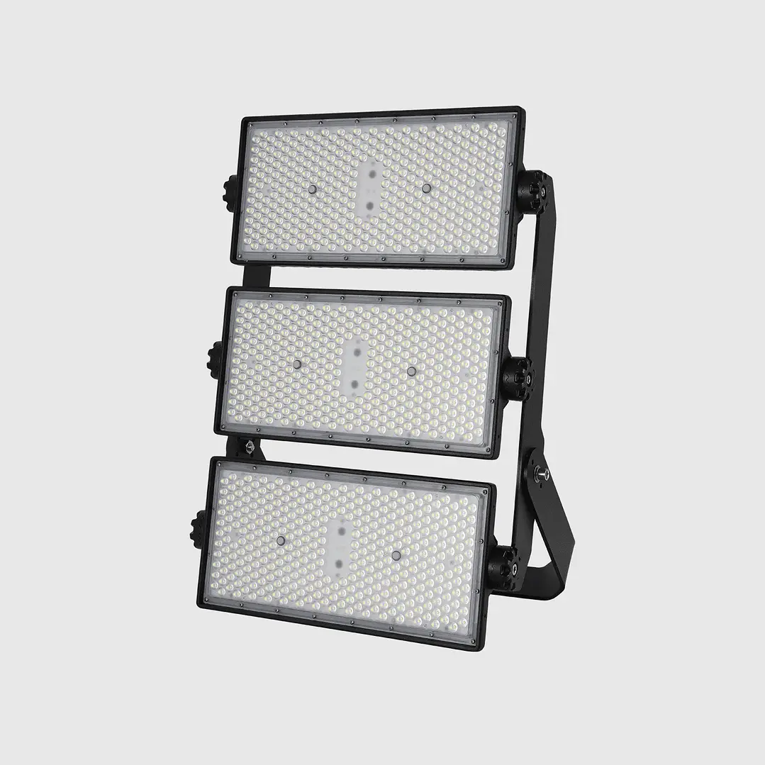 Titan - Projetor Led Profissional 750W 5700K 112500lm Lumiarq 1