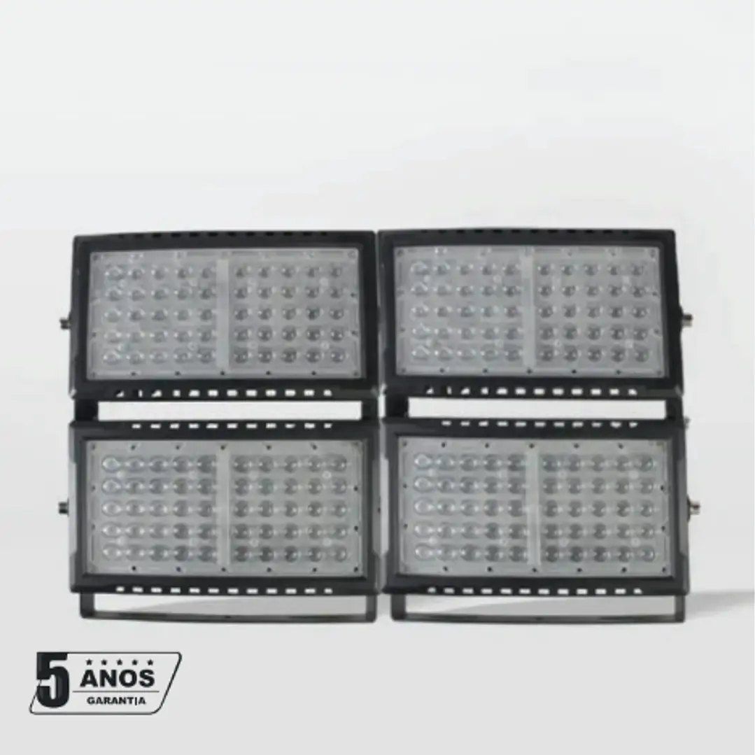 Projetor LED Cratex Profissional Modular 400w 52.000Lm 60º 5700K Lumiarq 1