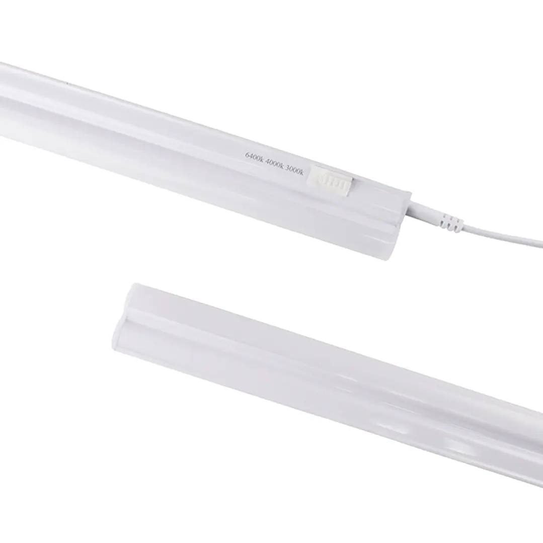 Régua AXINITE 120cm 1x16W LED 1800lm 3CCT C.117,4xL.2xAlt.3,5cm branco 7