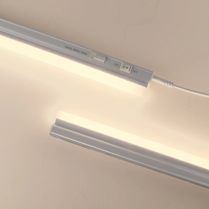 Régua AXINITE 30cm com interruptor 1x5W LED 550lm 3CCT C.30xL.2,2xAlt.3,5cm branco 4