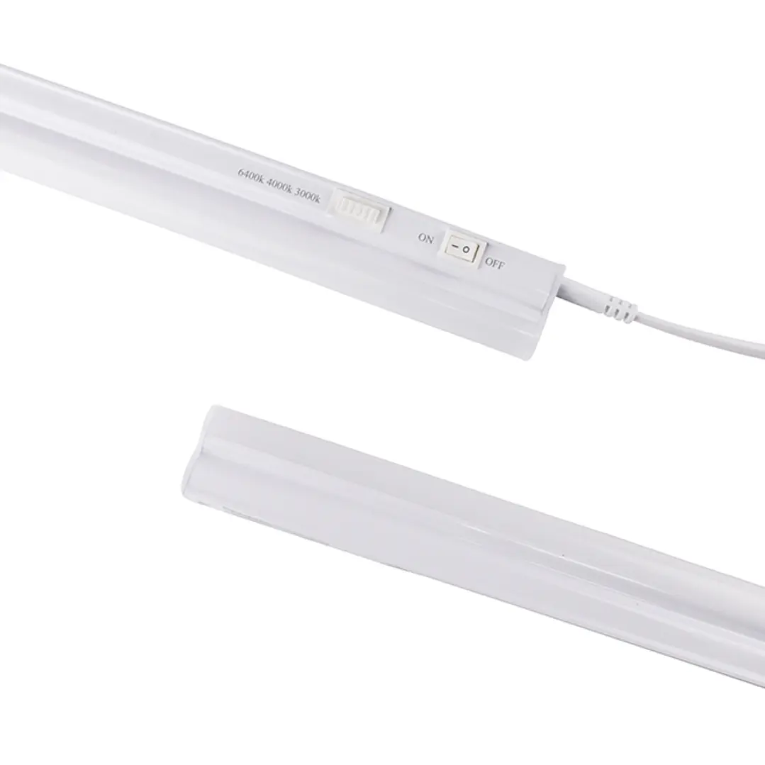 Régua AXINITE 30cm com interruptor 1x5W LED 550lm 3CCT C.30xL.2,2xAlt.3,5cm branco 7