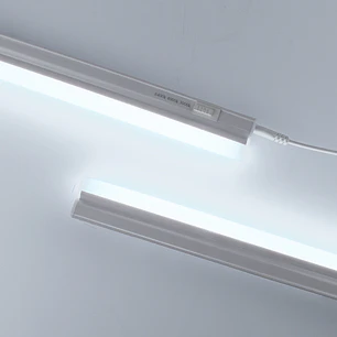 Régua AXINITE 30cm 1x5W LED 550lm 3CCT C.30xL.2,2xAlt.3,5cm branco