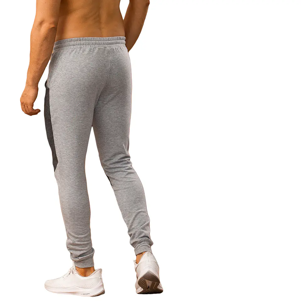 JOGGER CON BOLSILLO 2