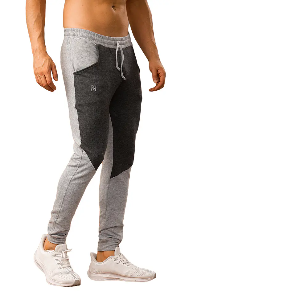 JOGGER CON BOLSILLO 4